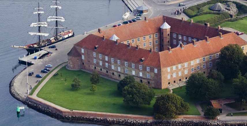 Museum Sønderjylland søger en servicemindede weekend- og ferieafløsere for opsynshavende museumsvært til Sønderborg Slot